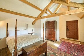 Host Stay Drovers Rest