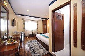 Tibet Boutique Hotel