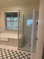 CYPRESS LAKES HUNTER VALLEY