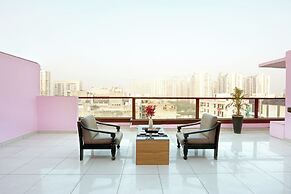 Hotel Emerald Suites & Banquet