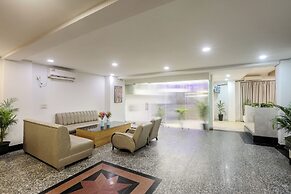 Hotel Emerald Suites & Banquet