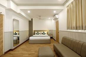 Hotel Emerald Suites & Banquet