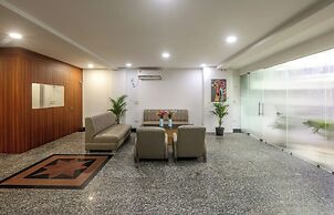 Hotel Emerald Suites & Banquet