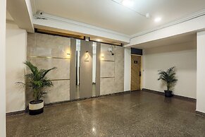 Hotel Emerald Suites & Banquet