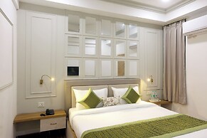 Hotel Emerald Suites & Banquet