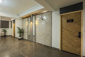 Hotel Emerald Suites & Banquet