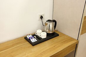 Hotel Emerald Suites & Banquet