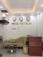 Van Nam Hotel by OnHotelRooms