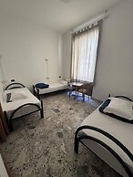 Backpacker Naples