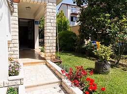 Sunny Street Apartments