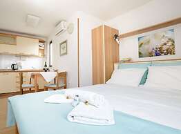 Sunny Street Apartments