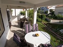 Sunny Street Apartments 2