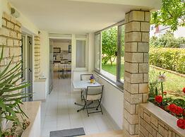 Sunny Street Apartments 2