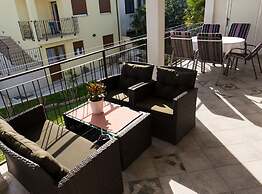 Sunny Street Apartments 2