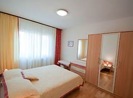 Sunny Street Apartments 2