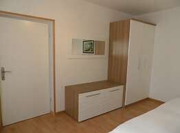 Sunny Street Holiday Home