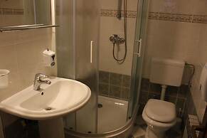 Apartments Pansion Franka 4