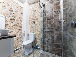 Charming Retreat With Lush Garden, BBQ & Sunlit Terrace Near Bibinje B