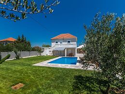 Serene Escape Near Zadar With Private Pool & Charming Outdoor Oasis
