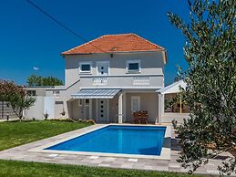 Serene Escape Near Zadar With Private Pool & Charming Outdoor Oasis