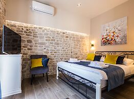 Authentic Stay in the Heart of Zadars Old Town