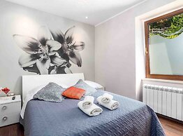 Modern Comfort With Shared Pool & Lush Green Surroundings in Kastav