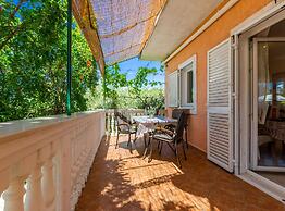 Relaxing Zadar Hideaway With Seasonal Pool & Seaside Charm