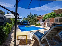 Relaxing Zadar Hideaway With Seasonal Pool & Seaside Charm