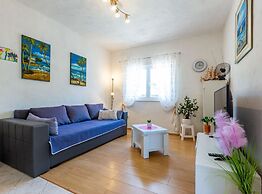 Relaxing Zadar Hideaway With Seasonal Pool & Seaside Charm