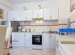 Relaxing Zadar Hideaway With Seasonal Pool & Seaside Charm