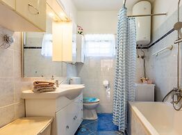 Relaxing Zadar Hideaway With Seasonal Pool & Seaside Charm