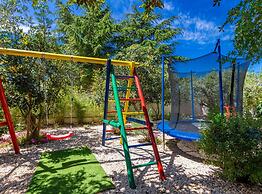 Relaxing Zadar Hideaway With Seasonal Pool & Seaside Charm