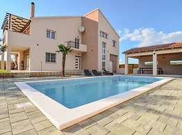 Apartment Villa Troskot