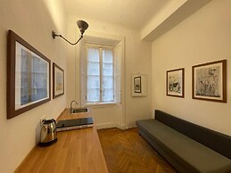 Casa Milano Chic Centro with Balcony