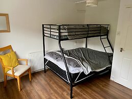 Comfortable 1 Bed Retreat in Batley - Sleeps 3
