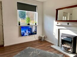 Comfortable 1 Bed Retreat in Batley - Sleeps 3