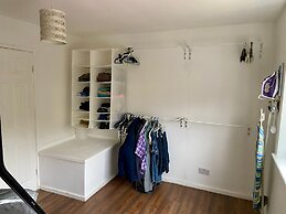 Comfortable 1 Bed Retreat in Batley - Sleeps 3