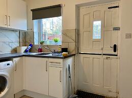 Comfortable 1 Bed Retreat in Batley - Sleeps 3