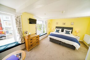 Radcliffe Guest House