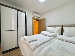 Luxury Apartments Przno
