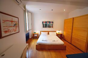 Cozy 2BR Apartment near Piazza Navona