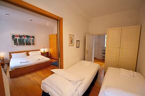 Cozy 2BR Apartment near Piazza Navona