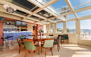 Villa Paradise-sleeps 20-pool-sea Views-pets