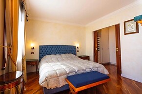 Villa Paradise-sleeps 20-pool-sea Views-pets