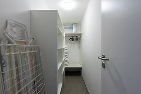 Modern Penthouse with 3-bedrooms