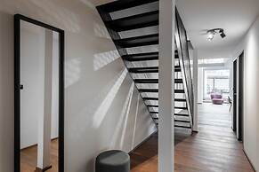 Modern Penthouse with 3-bedrooms