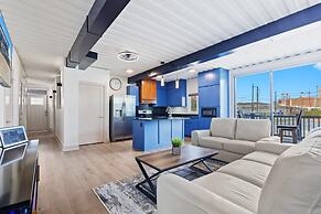 Stadium Container Club House