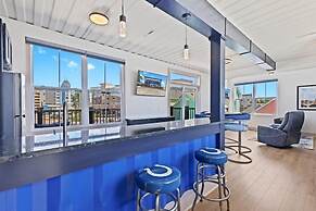 Stadium Container Club House