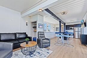 Stadium Container Club House