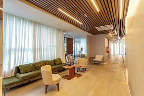 Moderno-Pinheiros -AC - Brazilian Corner